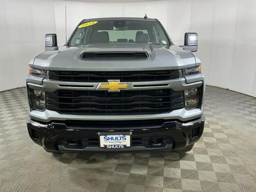 2024 Chevrolet Silverado 2500 Custom