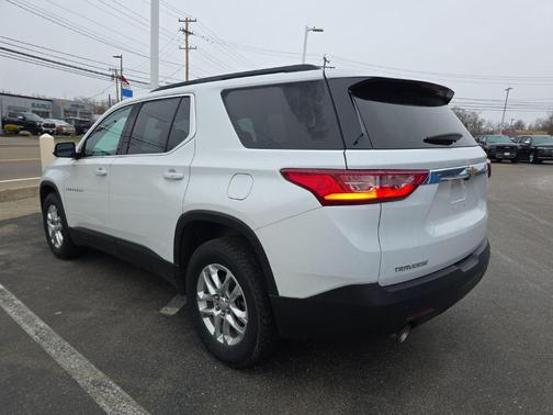 2020 Chevrolet Traverse LT Cloth