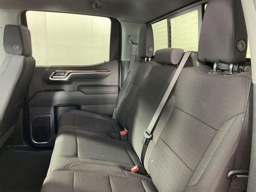Summit White 2026 Chevrolet Silverado 1500 LT