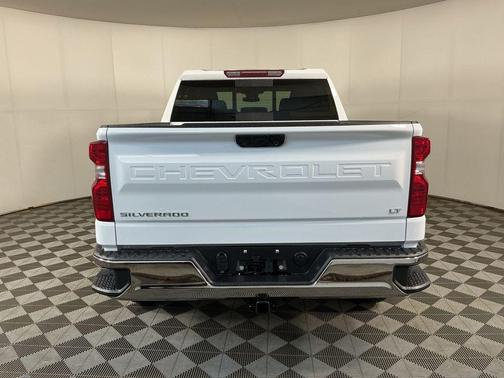 Summit White 2026 Chevrolet Silverado 1500 LT