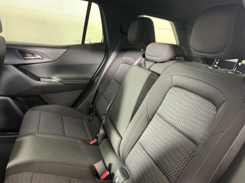 Mosaic Black Metallic 2026 Chevrolet Equinox 1LT