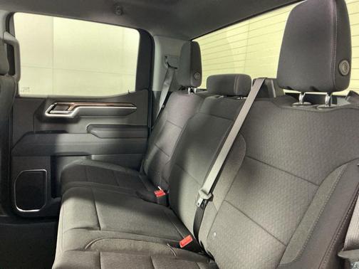 Summit White 2026 Chevrolet Silverado 1500 LT