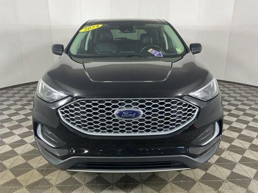 Black Metallic 2024 Ford Edge SEL