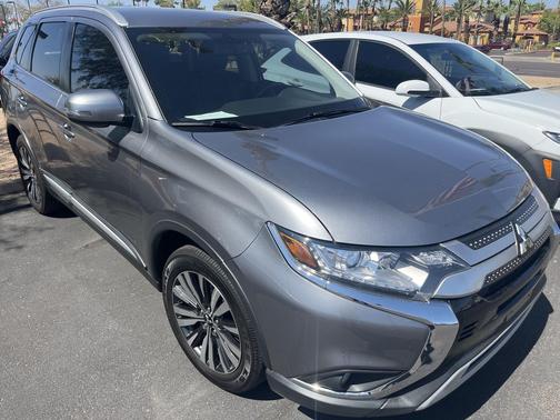 2019 Mitsubishi Outlander SEL