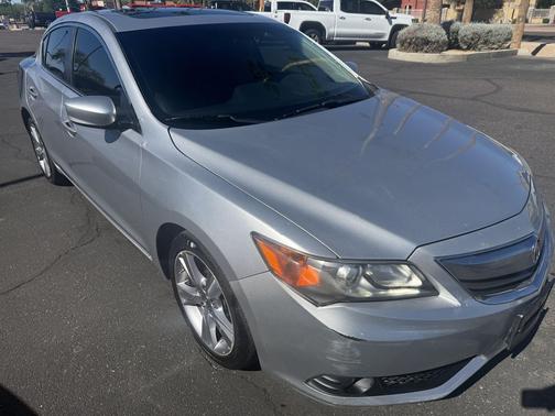 2013 Acura ILX 2.0L w/Premium Package