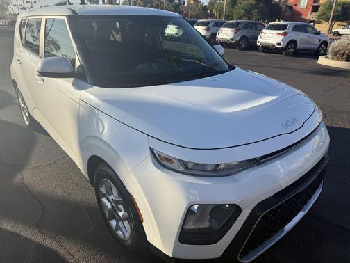2022 Kia Soul LX