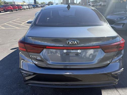2021 Kia Forte FE