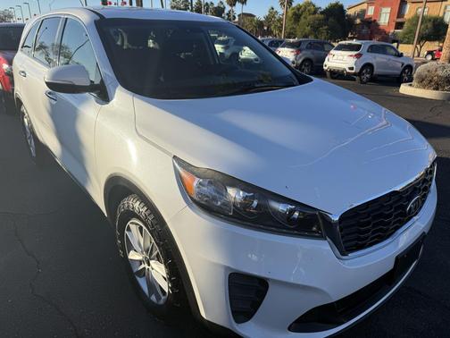 2020 Kia Sorento LX
