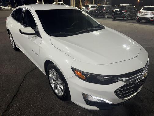 2020 Chevrolet Malibu FWD LT