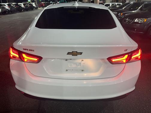 2020 Chevrolet Malibu FWD LT