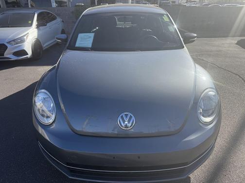 2012 Volkswagen Beetle Base