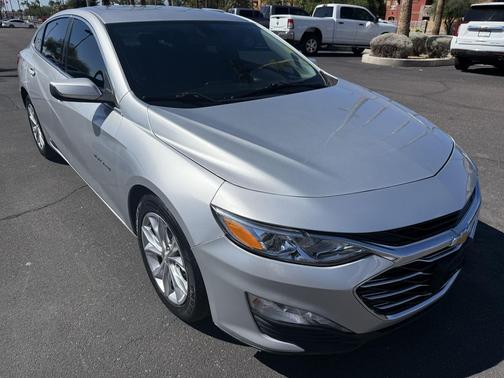 2022 Chevrolet Malibu FWD LT