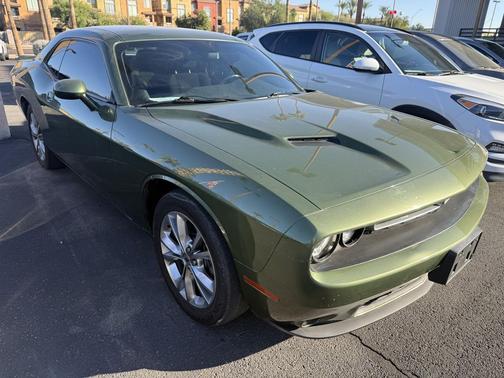 2021 Dodge Challenger SXT