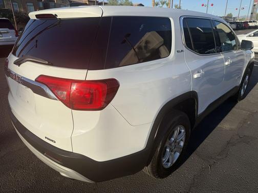 2019 GMC Acadia SLE-1
