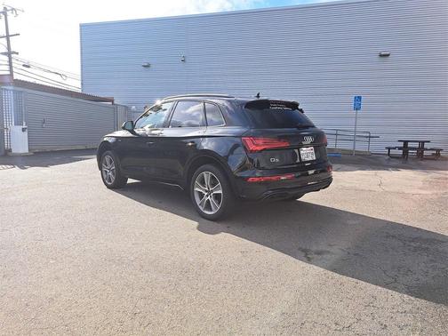 2025 Audi Q5 45 S line Premium