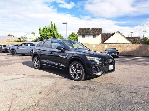2025 Audi Q5 45 S line Premium