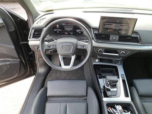 2025 Audi Q5 45 S line Premium