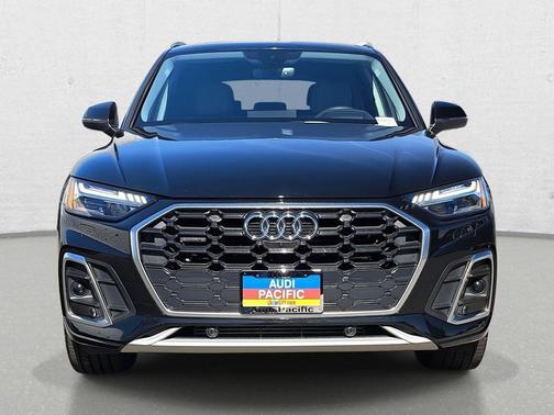 2022 Audi Q5 45 S line Prestige