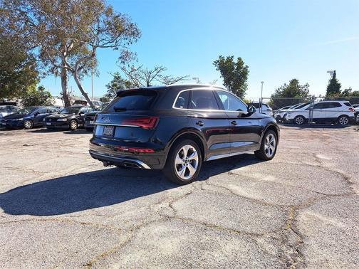 2022 Audi Q5 45 S line Prestige