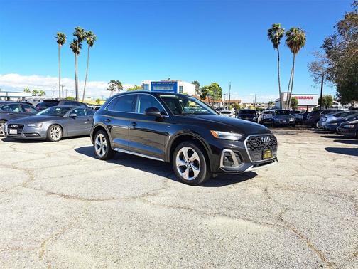 2022 Audi Q5 45 S line Prestige