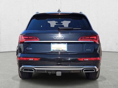 2022 Audi Q5 45 S line Prestige