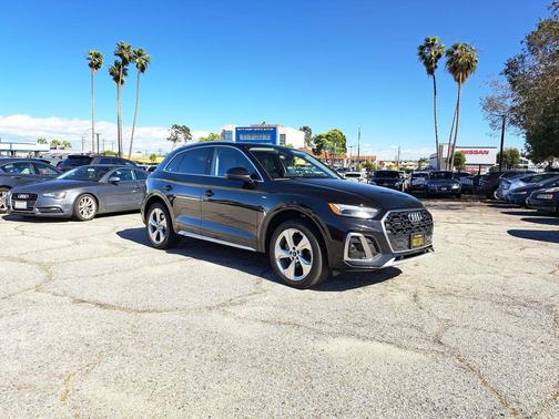 2022 Audi Q5 45 S line Prestige