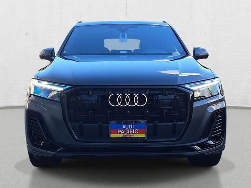 2026 Audi Q7 55 Premium Plus