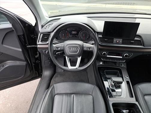 2022 Audi Q5 45 S line Premium