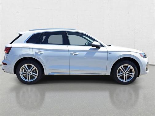 2025 Audi Q5 55 S line Premium Plus