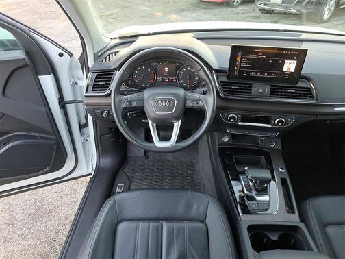 2023 Audi Q5 45 S line Premium