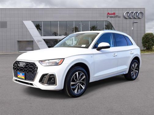 2023 Audi Q5 45 S line Premium