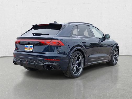 Waitomo Blue Metallic 2026 Audi RS Q8 4.0T
