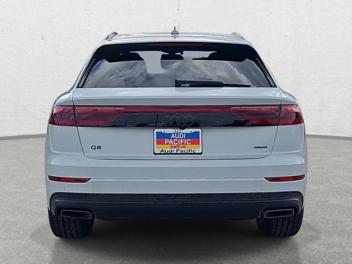 2026 Audi Q8 55 Premium