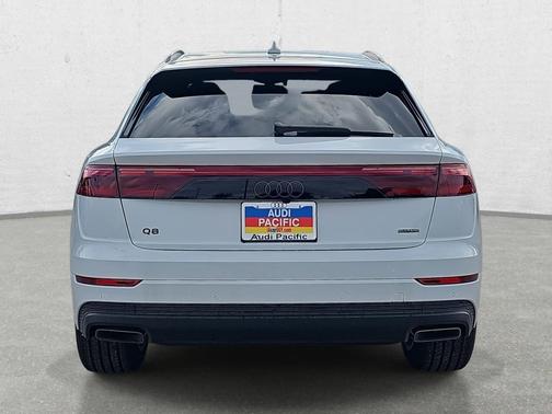 2026 Audi Q8 55 Premium