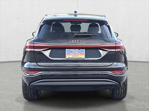 2025 Audi Q6 e-tron Premium Plus