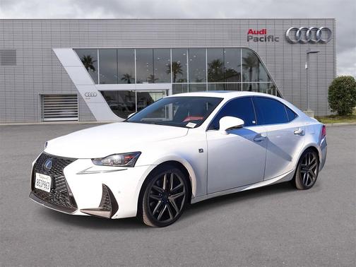 2018 Lexus IS 300 Base
