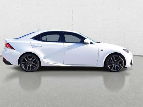 2018 Lexus IS 300 Base