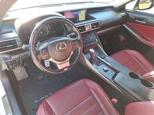 2018 Lexus IS 300 Base