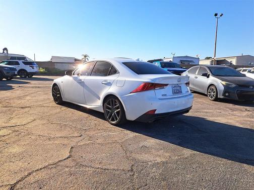 2018 Lexus IS 300 Base