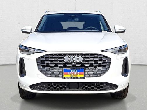 Arkona White 2026 Audi Q5 Premium TFSI quattro S tronic