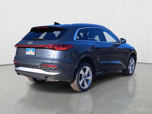 2025 Audi Q5 Premium Plus