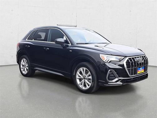 2023 Audi Q3 Premium 45 TFSI S line quattro Tiptronic