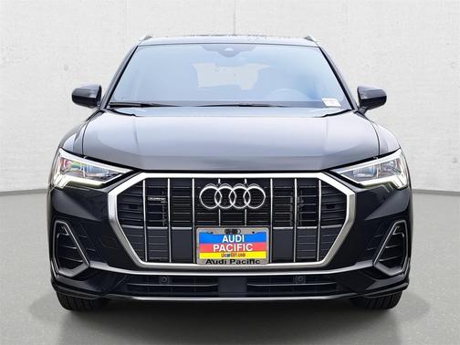 2023 Audi Q3 Premium 45 TFSI S line quattro Tiptronic