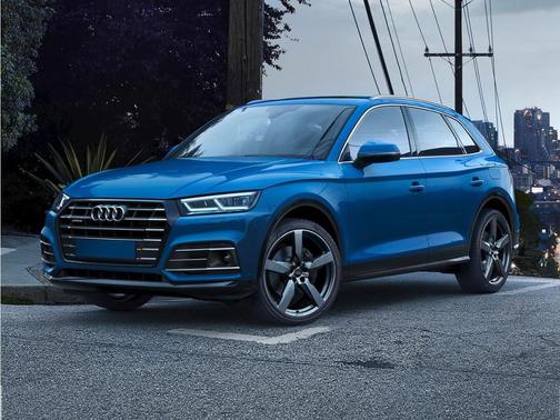 Manhattan Gray Metallic 2020 Audi Q5 Premium 55 TFSI e quattro S tronic