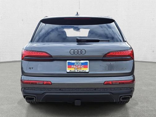 2026 Audi Q7 55 Premium Plus
