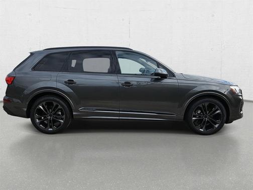 2026 Audi Q7 55 Premium Plus