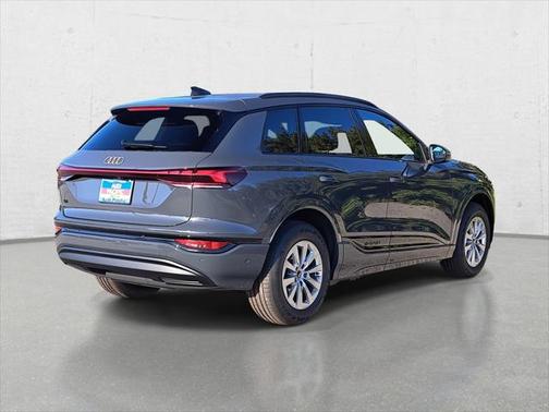 2025 Audi Q6 e-tron Premium Plus