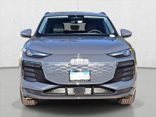 2025 Audi Q6 e-tron Premium Plus