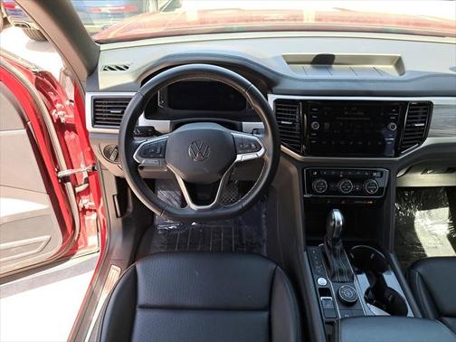2022 Volkswagen Atlas Cross Sport 3.6L V6 SE w/Technology
