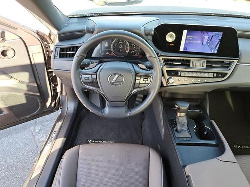 2025 Lexus ES 350 Base